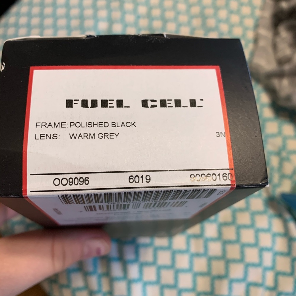 Brand new men’s Oakley sun glasses